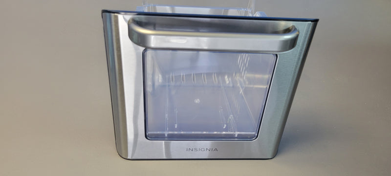 Insignia™ - Portable Nugget Ice Maker with Auto Shut-Off - Stainless Steel