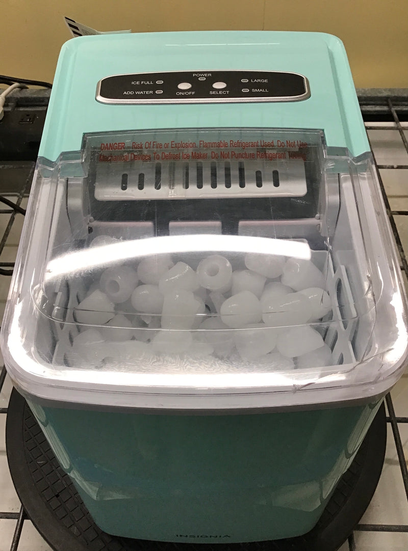 Insignia - 26-Lb. Portable Ice Maker - Used Good with Cosmetic Imperfections 1934